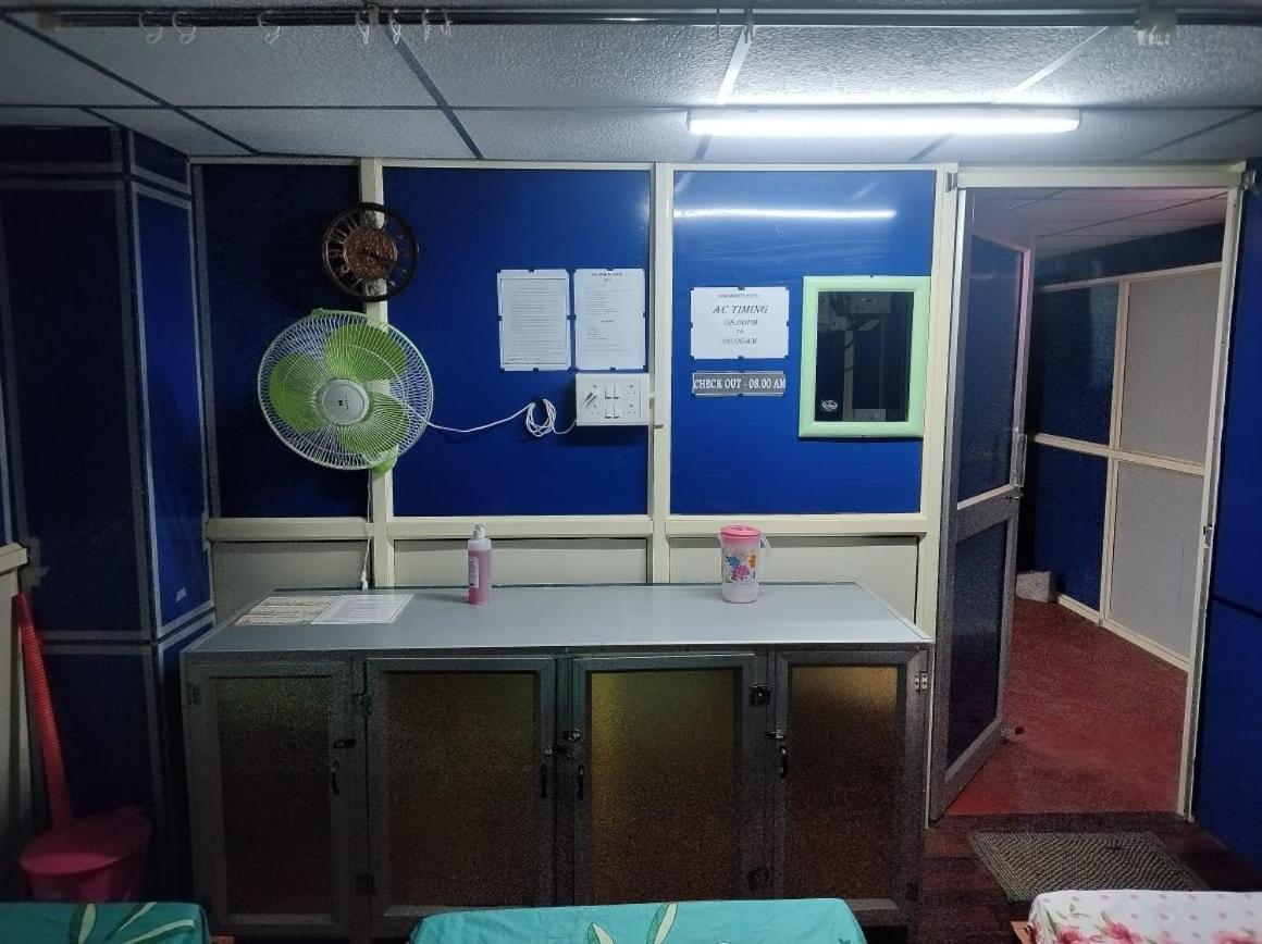 Rajeswari Ac Dormitory For Indian Males Only Port Blair Exterior photo