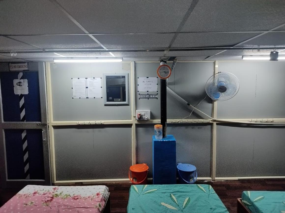 Rajeswari Ac Dormitory For Indian Males Only Port Blair Exterior photo